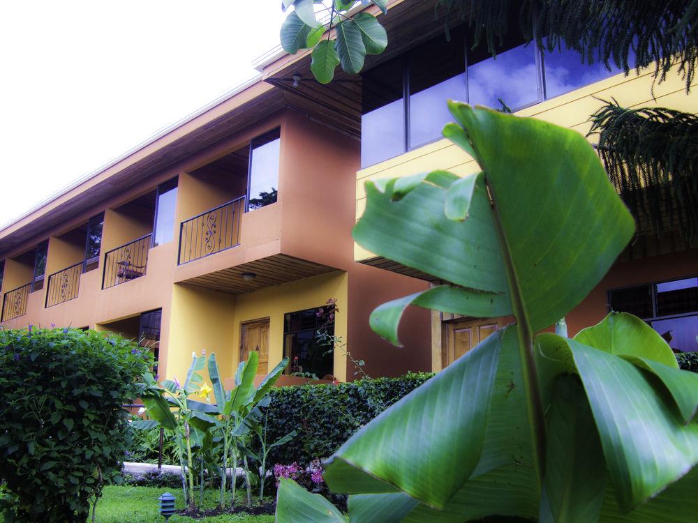 Hotel Cipreses Monteverde Exterior photo